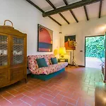 펜션 Bardeggiano - Caterina 8 - Col243 By Interhome *